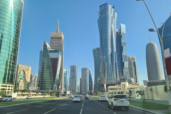 4 Hours-Doha City Private Tour from AirPort/ Hotel - The Corniche: Doha Bay and the Skyline