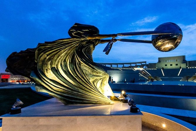8-Hour Private Cultural Tour - The Pearl Qatar shows Doha’s modern ambition