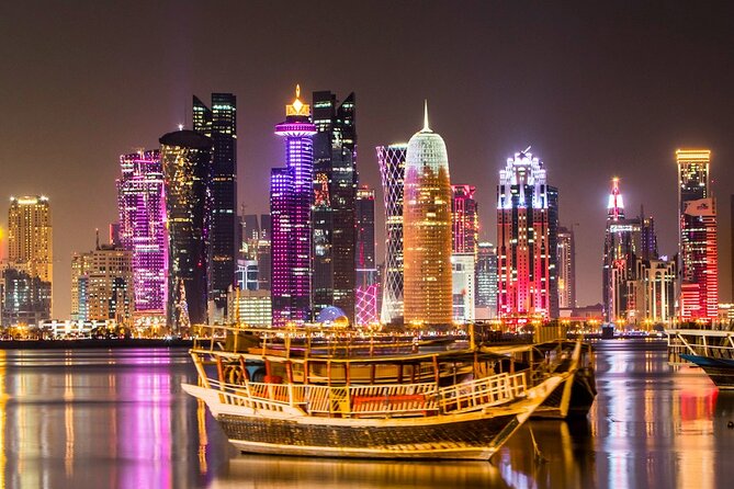 City Tour In Doha || Souq Waqif || Courniche || The Pearl,Katara - Souq Waqif: the most atmospheric stop