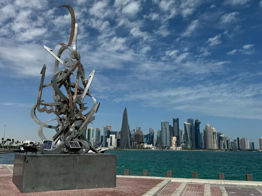 Doha: City Tour from Hamad Int'l Airport or Doha Cruise Port - The Pearl-Qatar: a quick look at planned luxury