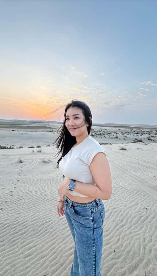 Doha: Desert Safari, Adventure, Sandboarding and Camel Ride - Khor Al Adaid, Where Sand Meets the Sea