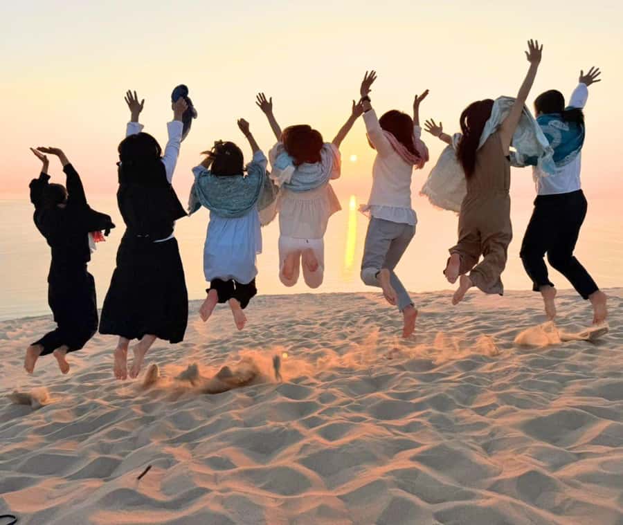 Doha: Guided Desert Safari Tour with Pickup & Drop Service - What the driver and group format add
