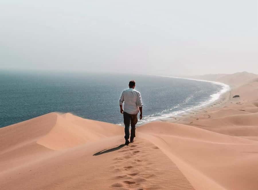 Doha: Inland Sea, Desert Safari, Camel Ride and Sandboarding - Camel riding and the Bedouin connection
