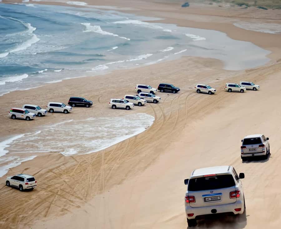 Doha: Inland Sea Desert Safari with Sunset & Sunrise Views - The 45-minute 4x4 ride into the desert
