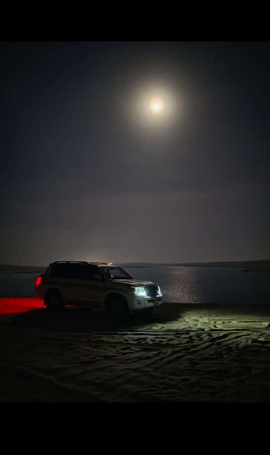Doha: Night DesertSafari DuneBashing Sandboarding CamelRide - Moonlit photographs and a pause in the sand