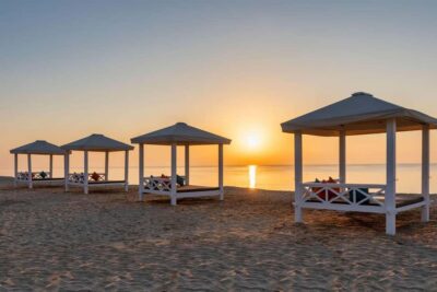Overnight Desert Safari with Dinner and Breakfast