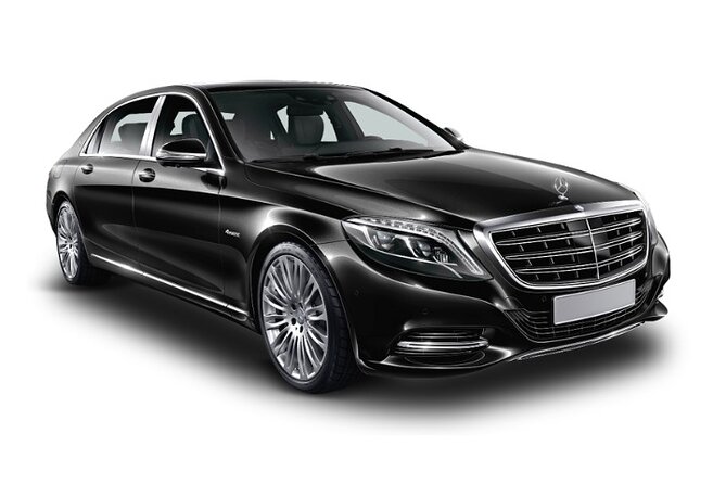 Doha Private Airport and City Transfers - Private transport for up to three people