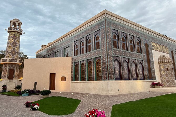 Doha Private Guided City Tour With Airport Transfer - Lusail and the final futuristic photo stop