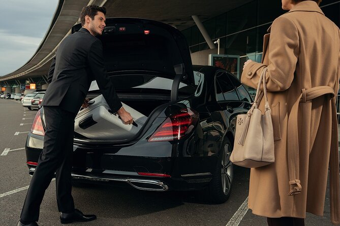 Doha, Qatar : Private Airport Transfer 24/7 - Who Will Get the Most From This Transfer?