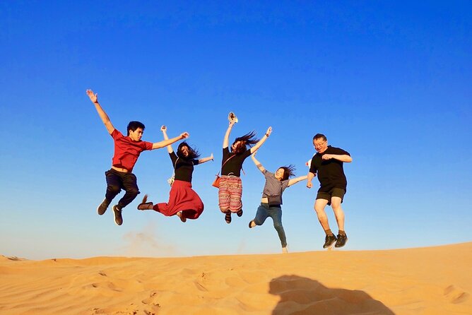 Doha Sharing Desert Safari with Dune Bashing and Sand Boarding - Who will enjoy this desert safari most?