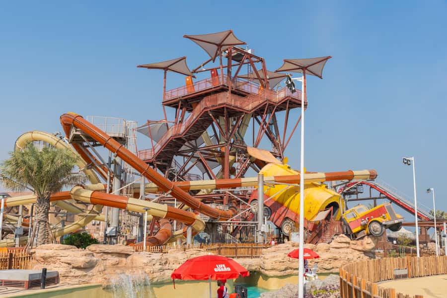 Lusail: Meryal Waterpark Entry Ticket - Arrival, rentals, and useful preparation