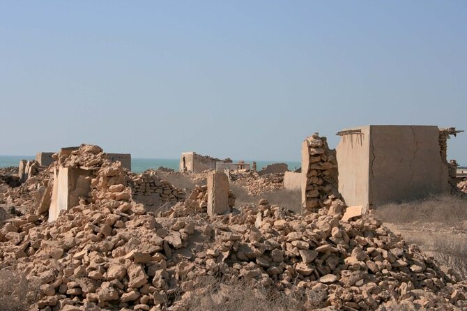 North of Qatar Tour|Zubara Fort, Purple Island & Mangroves Colony - Guides, private transport, and the pace