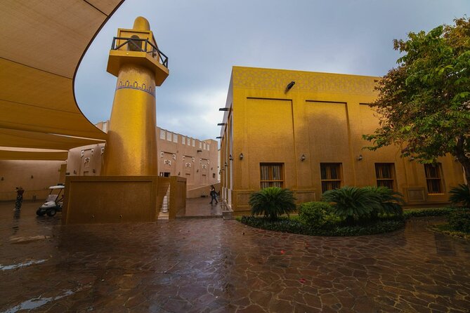 Private City Tour of Doha |Souq Wagif,Corniche,The pearl, Katara - The National Museum and Doha’s desert rose design