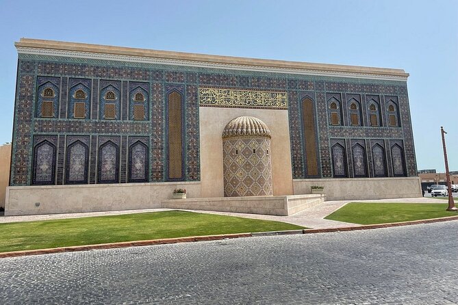 Private Doha City Tour From Airport And Hotel - The Corniche: fifteen minutes beside Doha Bay