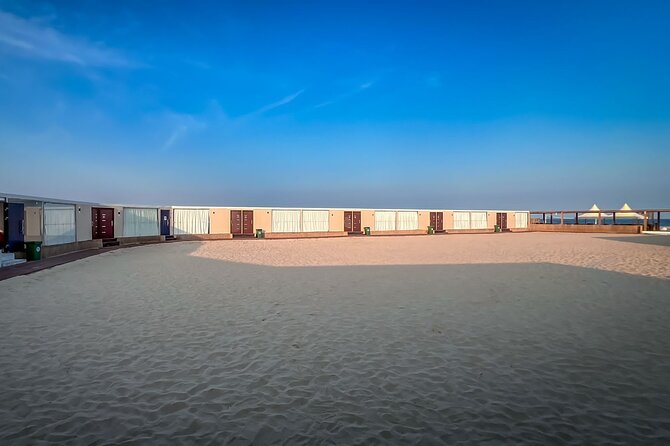 Private Overnight Desert Safari, Dune bashing, dinner & Breakfast - What dinner and breakfast add to the night