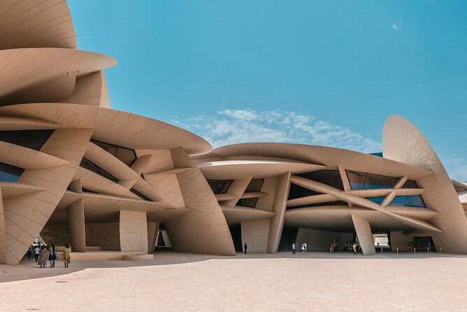 Private Photoshoot in Doha with All Must-See Sites - Photos, originals, and the value of $359