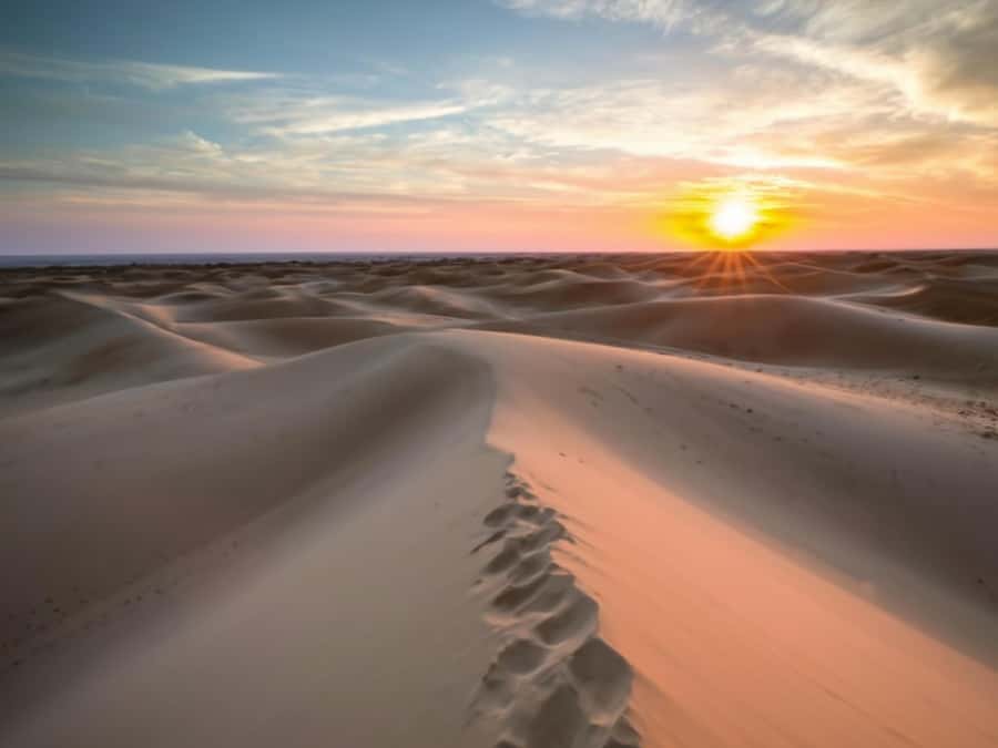 Qatar Desert Safari, Quad bike, Camel Ride and Sandboarding - A second dune run and the sunset