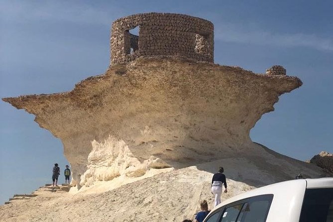 Qatar West Coast tour, Zekreet, Richard Serra Sculpture, Mushroom Rock Formation - Leaving Doha for Qatar’s western edge