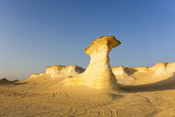 West of Qatar Tour || Richard Serra || Mushroom Rock Formation - Zekreet Fort Ruins reveal two building phases